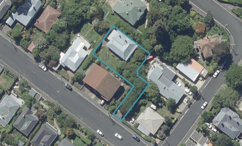 34 Cannington Road, Maori Hill, Dunedin - Carousel 1