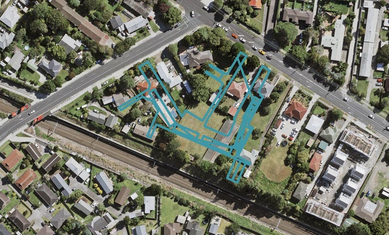 25 Isabella Lane, Henderson, Auckland - Carousel 1