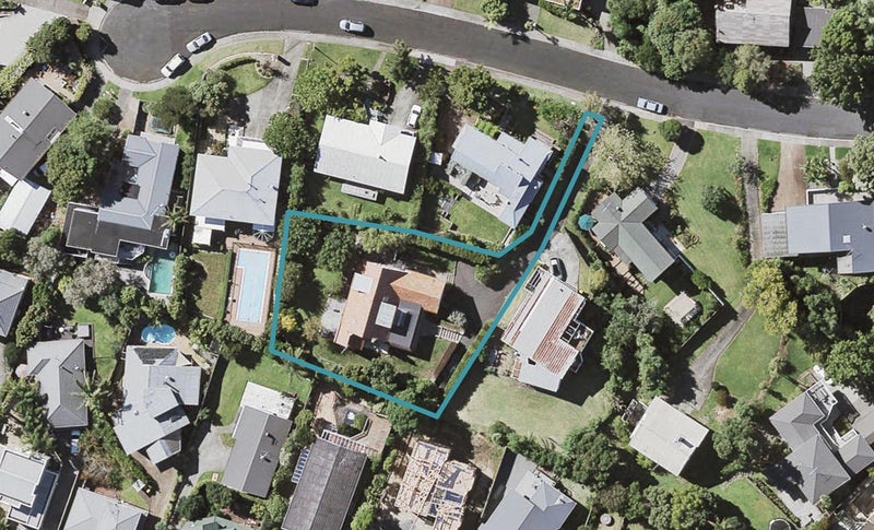 5 Garmons Way, Castor Bay, Auckland - Carousel 1