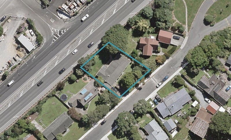 93 OWEN ST, BELMONT, LOWER HUTT - Carousel 1