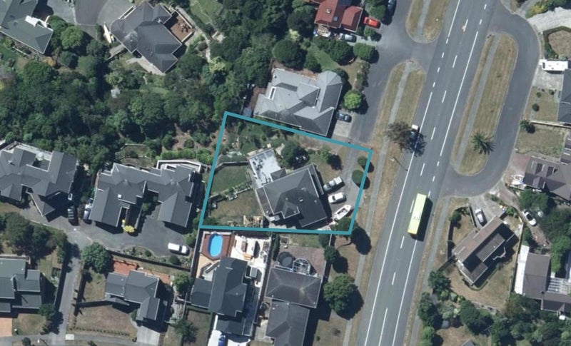 20 James Cook Drive, Whitby, Porirua - Carousel 1