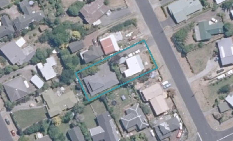 2/55 Ngamotu Road, Hilltop, Taupō - Carousel 1