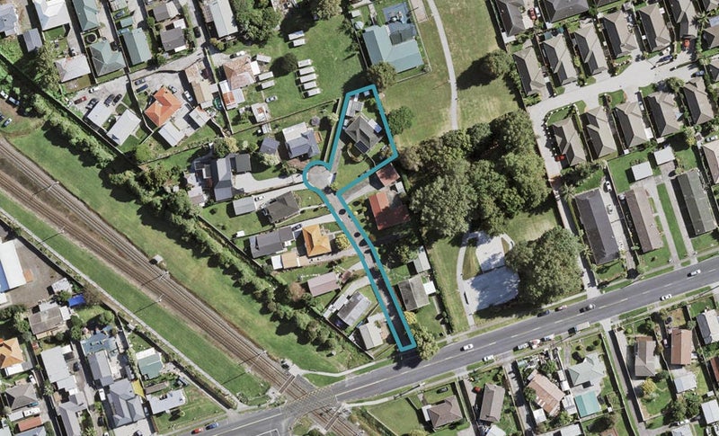 5 Cathay Lane, Takanini, Auckland - Carousel 1