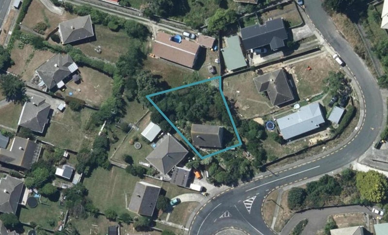 21 Downes Street, Titahi Bay, Porirua - Carousel 1
