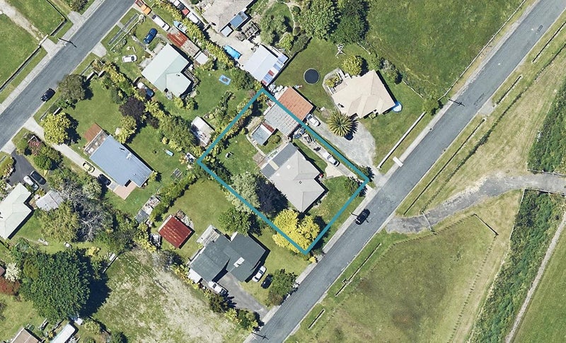 6 Williton Road, Hannahs Bay, Rotorua - Carousel 1