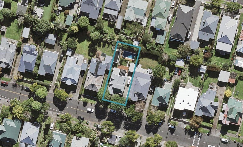 49 Paice AVENUE, Sandringham, Auckland - Carousel 1
