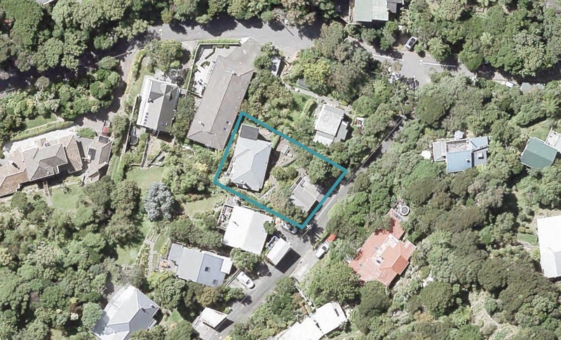 14 Mahina Road, Mahina Bay, Lower Hutt - Carousel 1