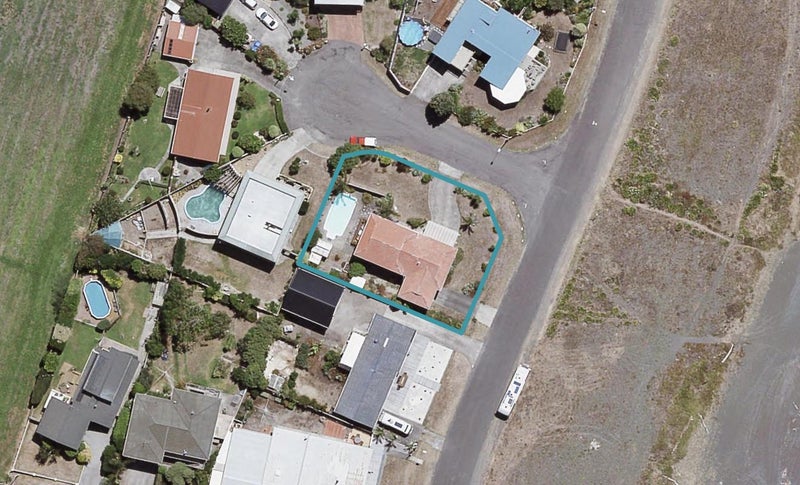 66 Le Quesne Road, Bay View, Napier - Carousel 1