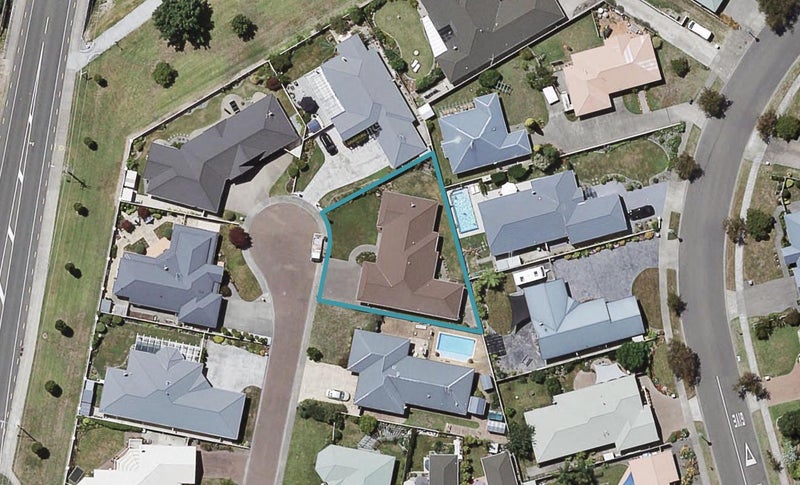 6 Lowndes Place, Taradale, Napier - Carousel 1