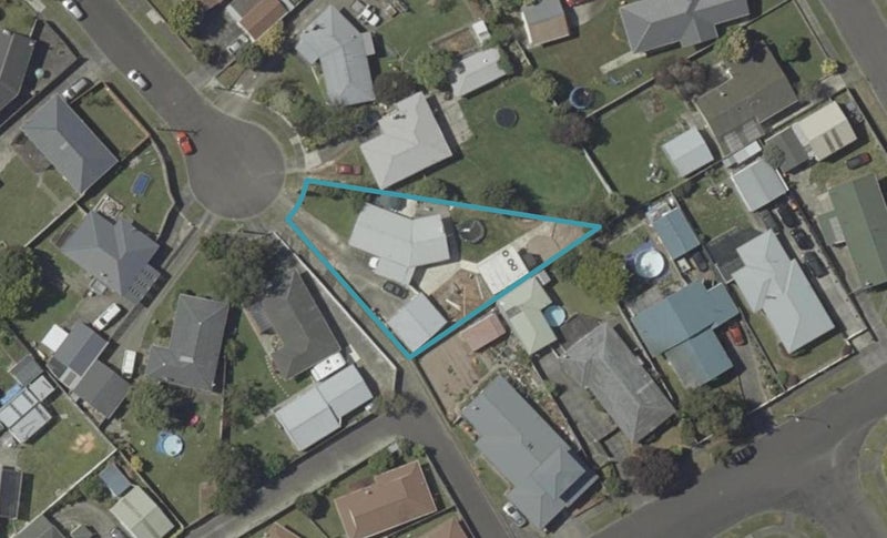 7 Rimu Place, Cloverlea, Palmerston North - Carousel 1