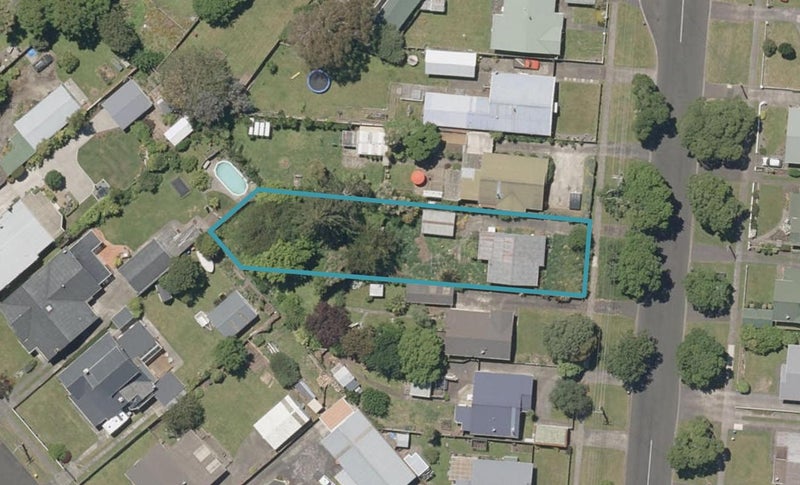 7 Poutini Street, Whanganui East, Whanganui - Carousel 1
