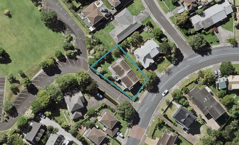39 Centorian Drive, Windsor Park, Auckland - Carousel 1