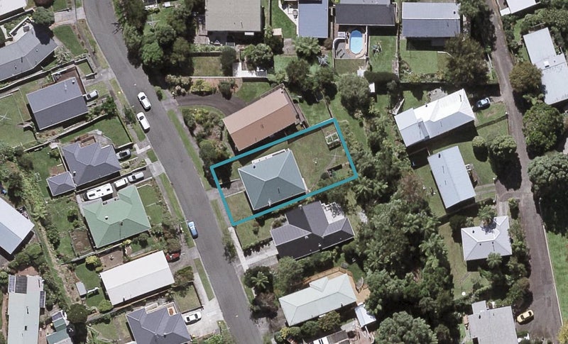 9 Carlton Terrace, Westown, New Plymouth - Carousel 1