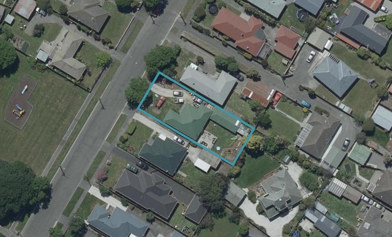 32 Emlyn Place, Avondale, Christchurch - Carousel 1
