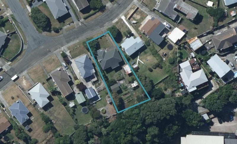 41 Waiuta Street, Titahi Bay, Porirua - Carousel 1