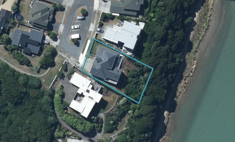 37 Pendennis Point, Camborne, Porirua - Carousel 1