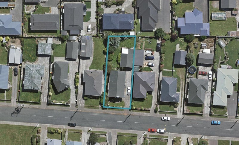 90 Edinburgh Crescent, Waikiwi, Invercargill - Carousel 1