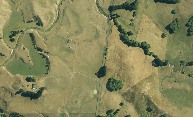2530 Kahuranaki Road - Carousel 1