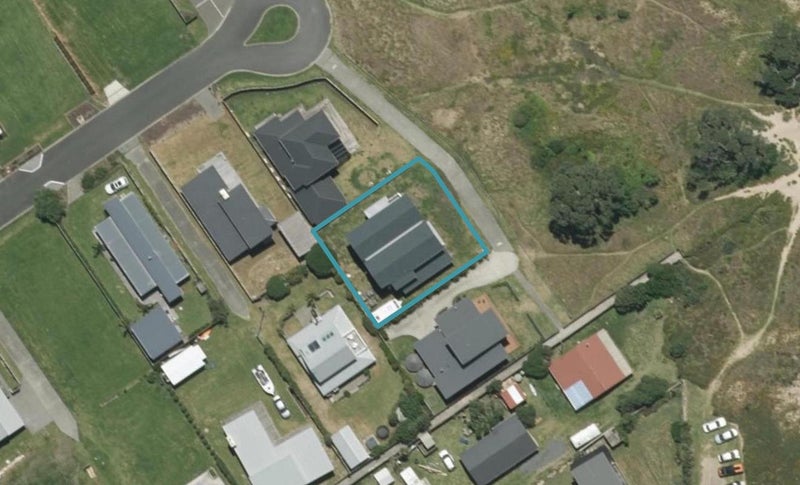 34 Galbraith Street, Matapouri, Whangārei - Carousel 1