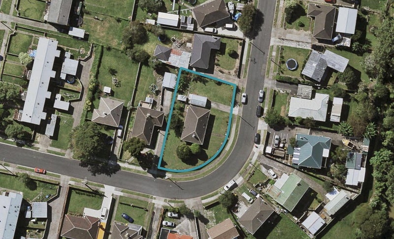 27 Williams Crescent, Otara, Auckland - Carousel 1