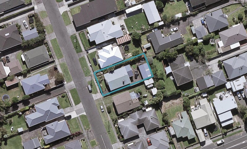 35 Sackville Street, Fitzroy, New Plymouth - Carousel 1