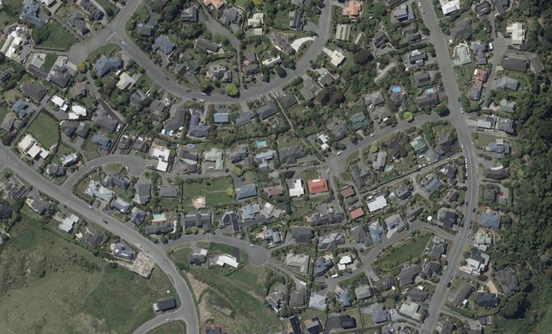 16 Petworth Place, Westmorland, Christchurch - Carousel 1