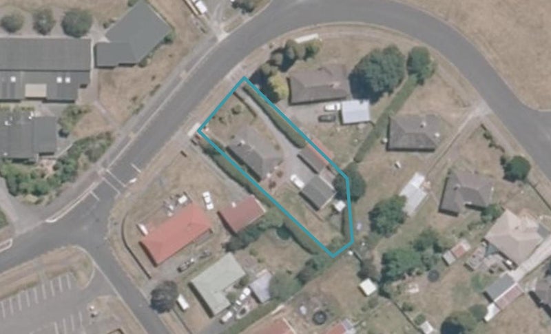 1 Kauri Drive, Wairakei, Taupo - Carousel 1