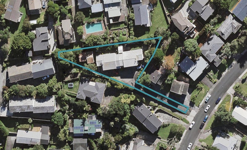 1/98 Mountbatten Avenue, Hillcrest, Auckland - Carousel 1
