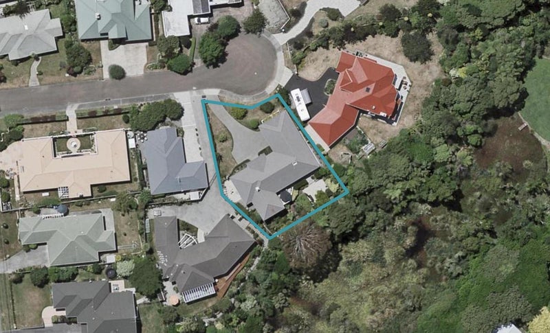 7 North Bay, Waikanae, Waikanae - Carousel 1
