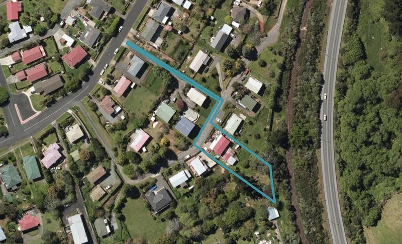 21 Ogle Crescent, Kamo, Whangarei - Carousel 1