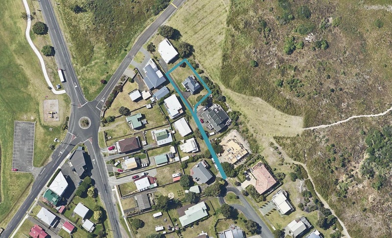 24A Wakanoi Place, Bowentown, Waihi Beach - Carousel 1