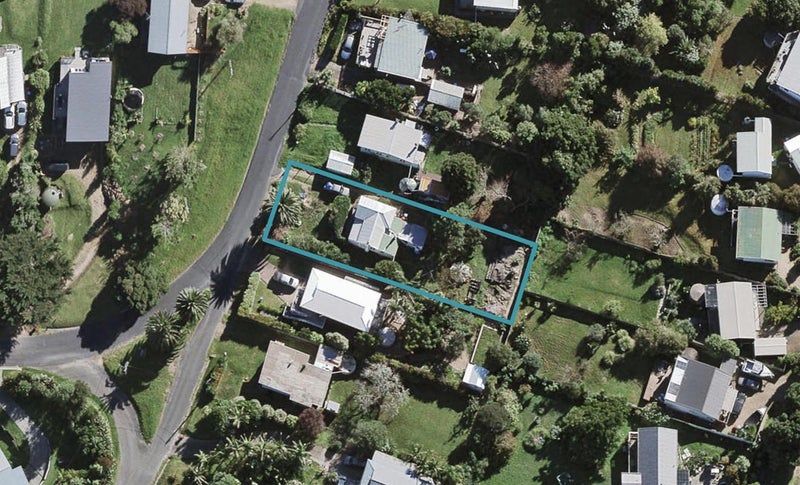 40 Ocean Road, Surfdale, Waiheke Island - Carousel 1