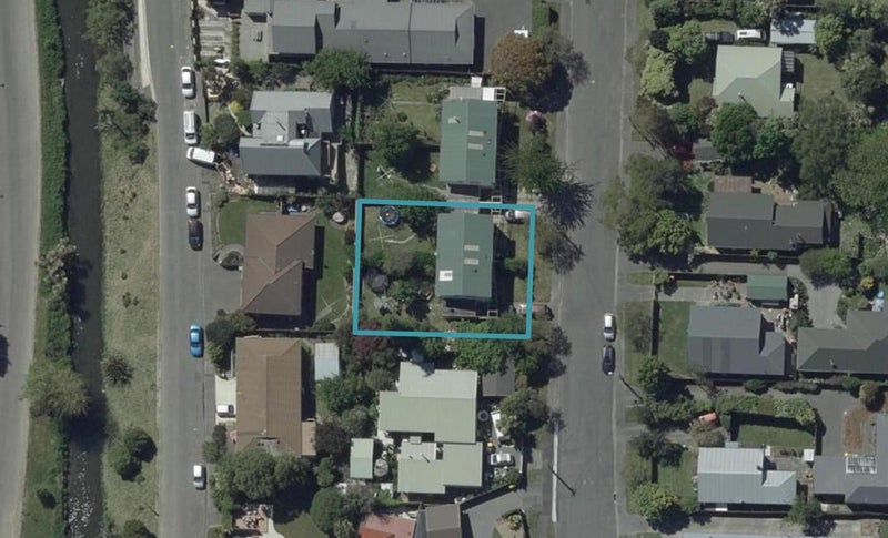 12 Kowhai Terrace, Saint Martins, Christchurch - Carousel 1