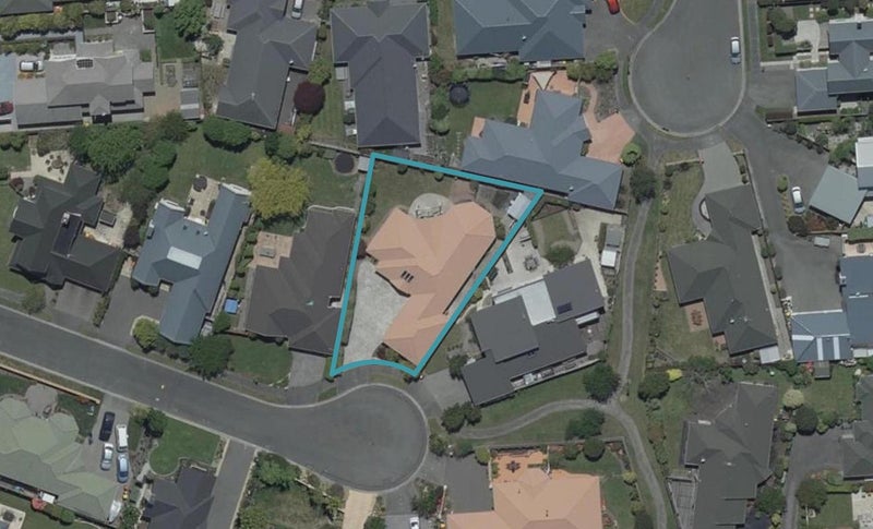 11 Lytham Green, Shirley, Christchurch - Carousel 1