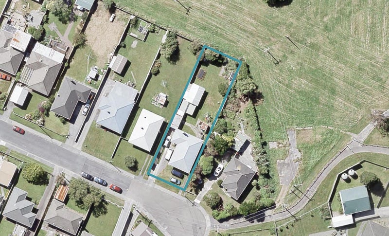 37 Hinau Grove, Wainuiomata, Lower Hutt - Carousel 1
