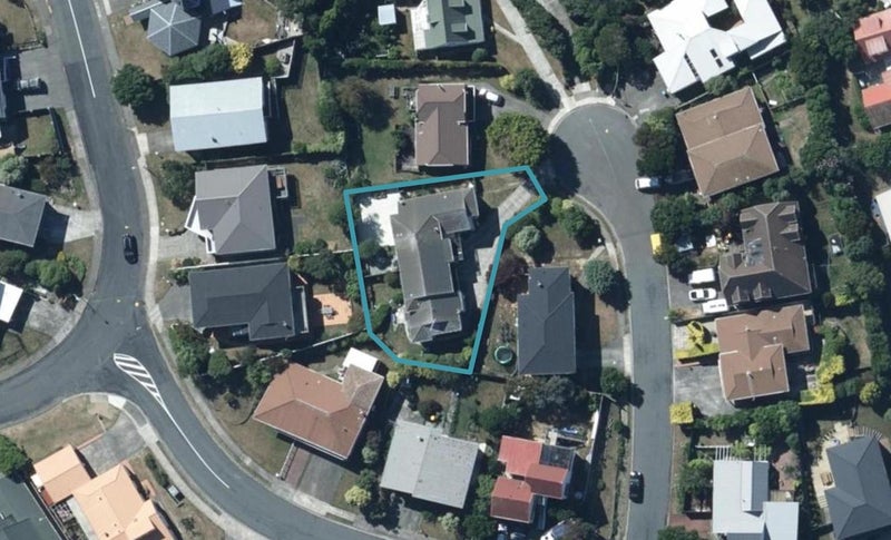 7A Tregony Place, Camborne, Porirua - Carousel 1