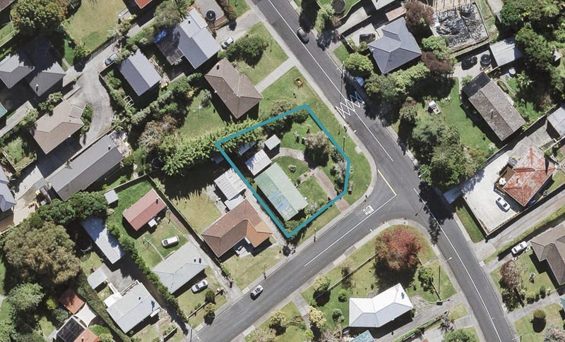 56 Glendene Avenue, Glendene, Auckland - Carousel 1