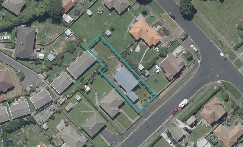 39 Allenby Avenue, Liberton, Dunedin - Carousel 1
