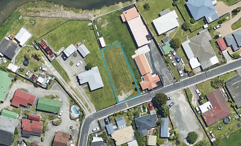18 Ariariterangi Street, Ohinemutu, Rotorua - Carousel 1