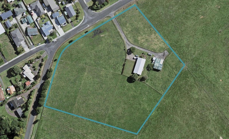 85 Wharf Road, Pukekohe - Carousel 1