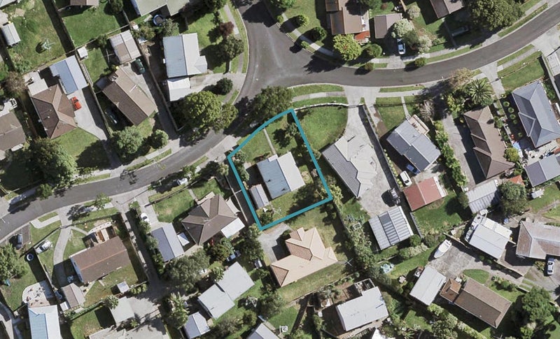 41 Rosemead Place, Randwick Park, Auckland - Carousel 1