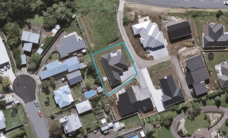 4 Piper Way, Glen Avon, New Plymouth - Carousel 1