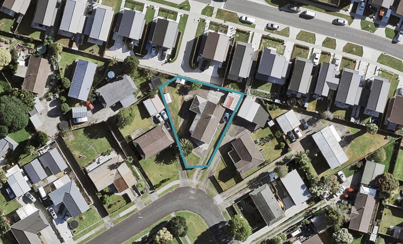 16 Hinton Place, Weymouth, Auckland - Carousel 1