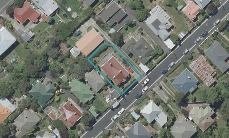 11 Warden Street, Opoho, Dunedin - Carousel 1