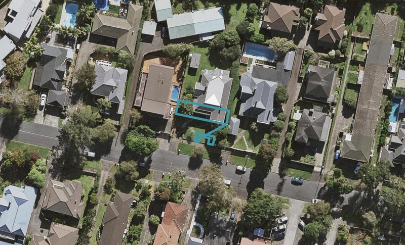 8B Cornwall Park Avenue, Epsom, Auckland - Carousel 1