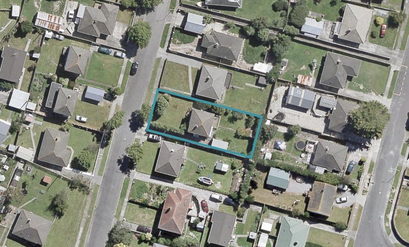 58 Chapman Crescent, Naenae, Lower Hutt - Carousel 1