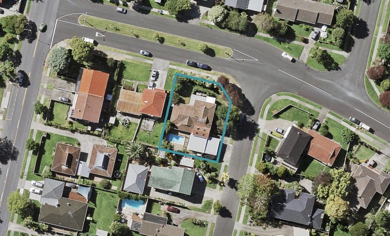 5 Whiteacres Drive, Sunnyhills, Auckland - Carousel 1