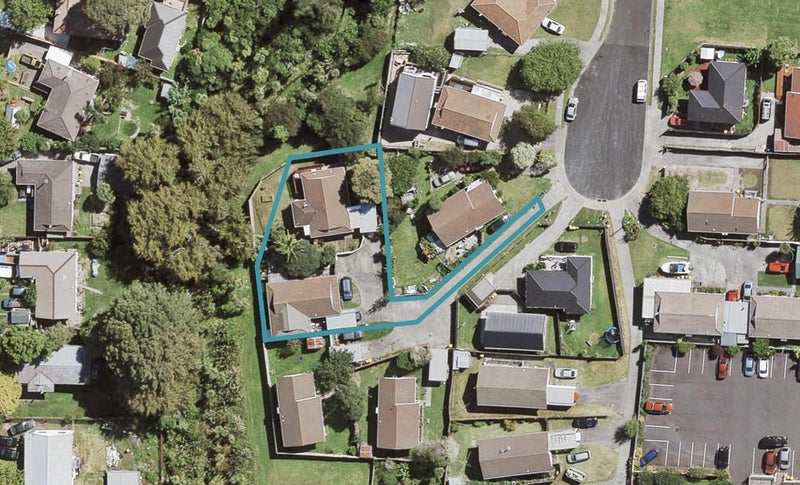 1/27 Edwin Freeman Place, Ranui, Auckland - Carousel 1