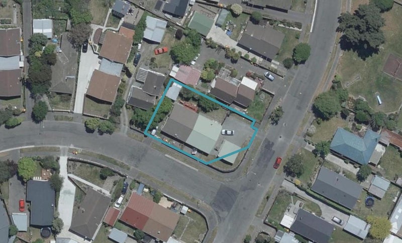 2/2 Ingrid Street, Parklands, Christchurch - Carousel 1