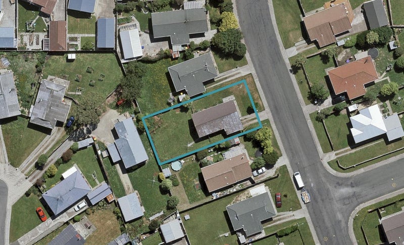 19 Newbie Street, Heidelberg, Invercargill - Carousel 1